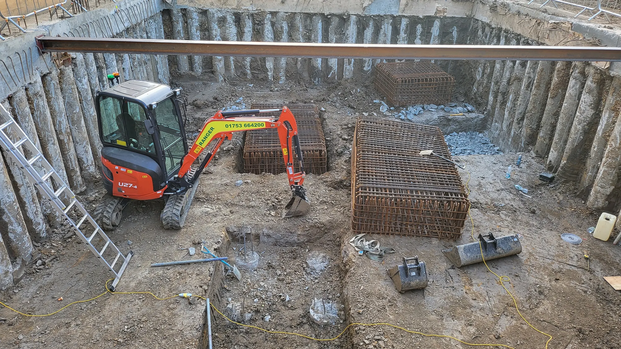 Basement dig inside the piled wall