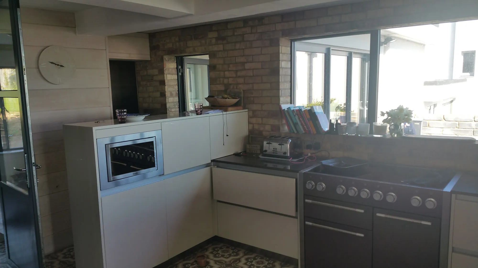Kitchen with a range cooker