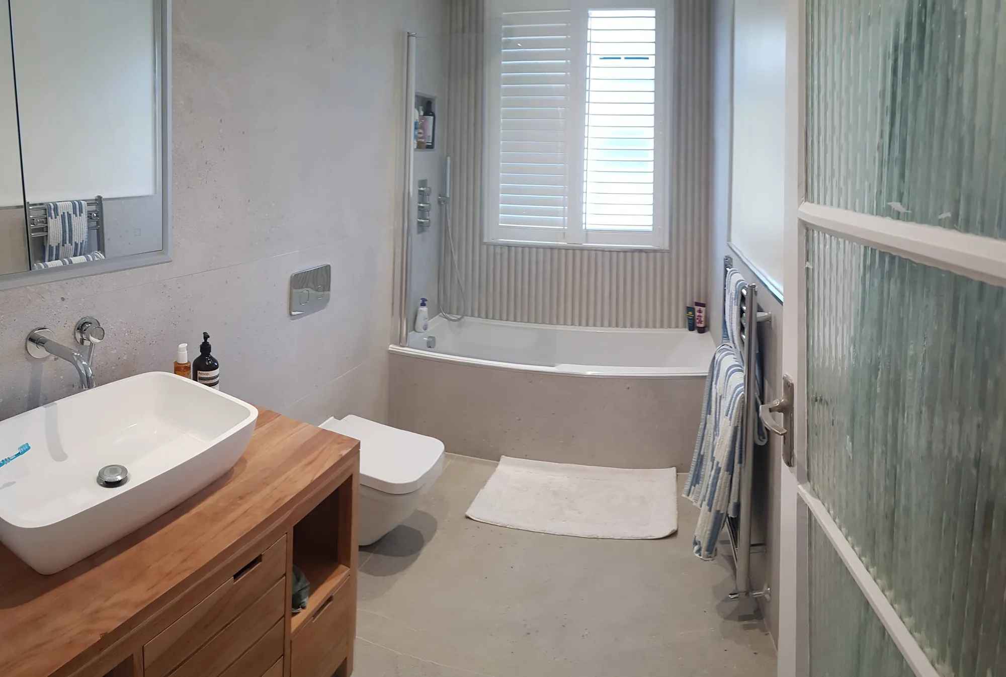 Vessel basin on a timber vanity